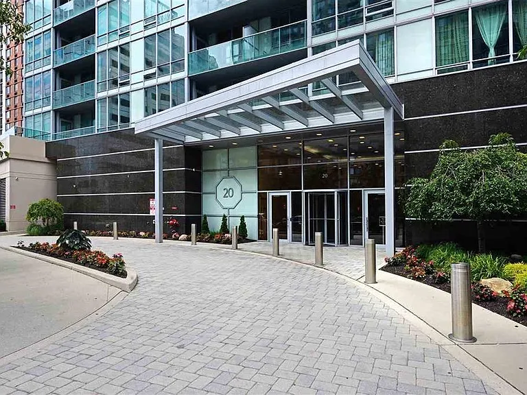 20 Newport Pkwy #2505 — Photo 31