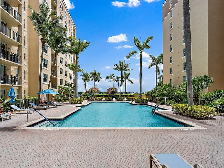 1803 N Flagler Dr #303 — Photo 22