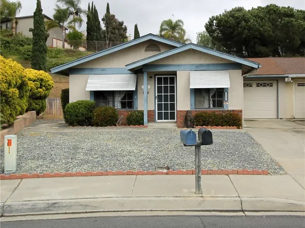 5111 El Circulo, Oceanside, CA 92056