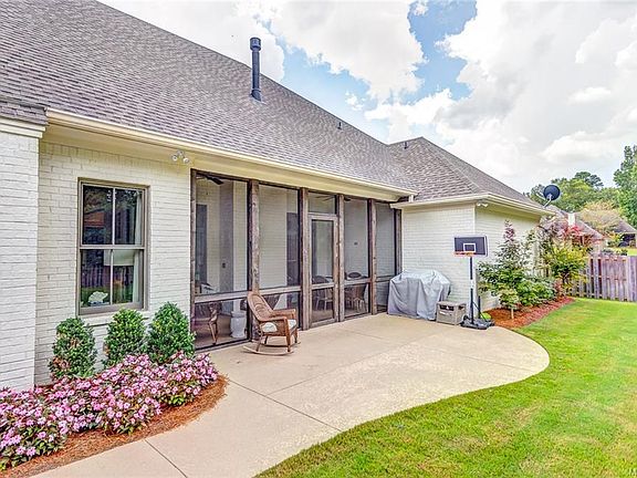 4th image of 9761 Ivy Green Dr