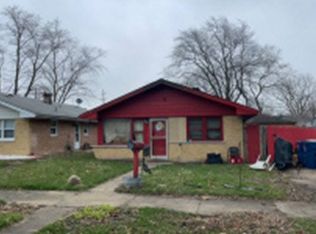 3005 Wallace St, Steger, IL 60475