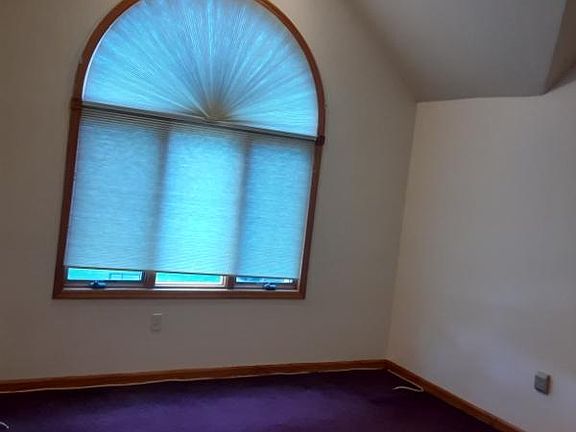5th image of 20 Allen Pl Floor 2