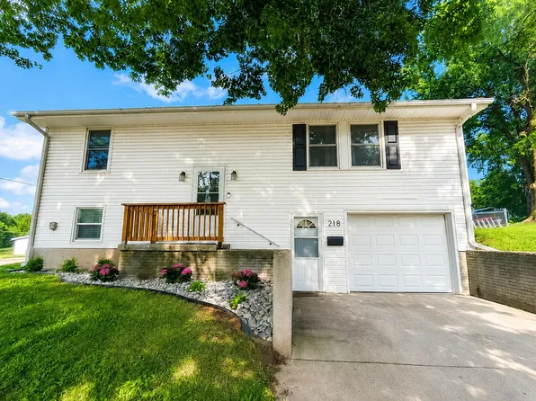 218 N Hale St, Carrollton, MO 64633
