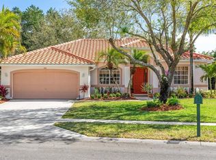 733 Grand Rapids Blvd, Naples, FL 34120