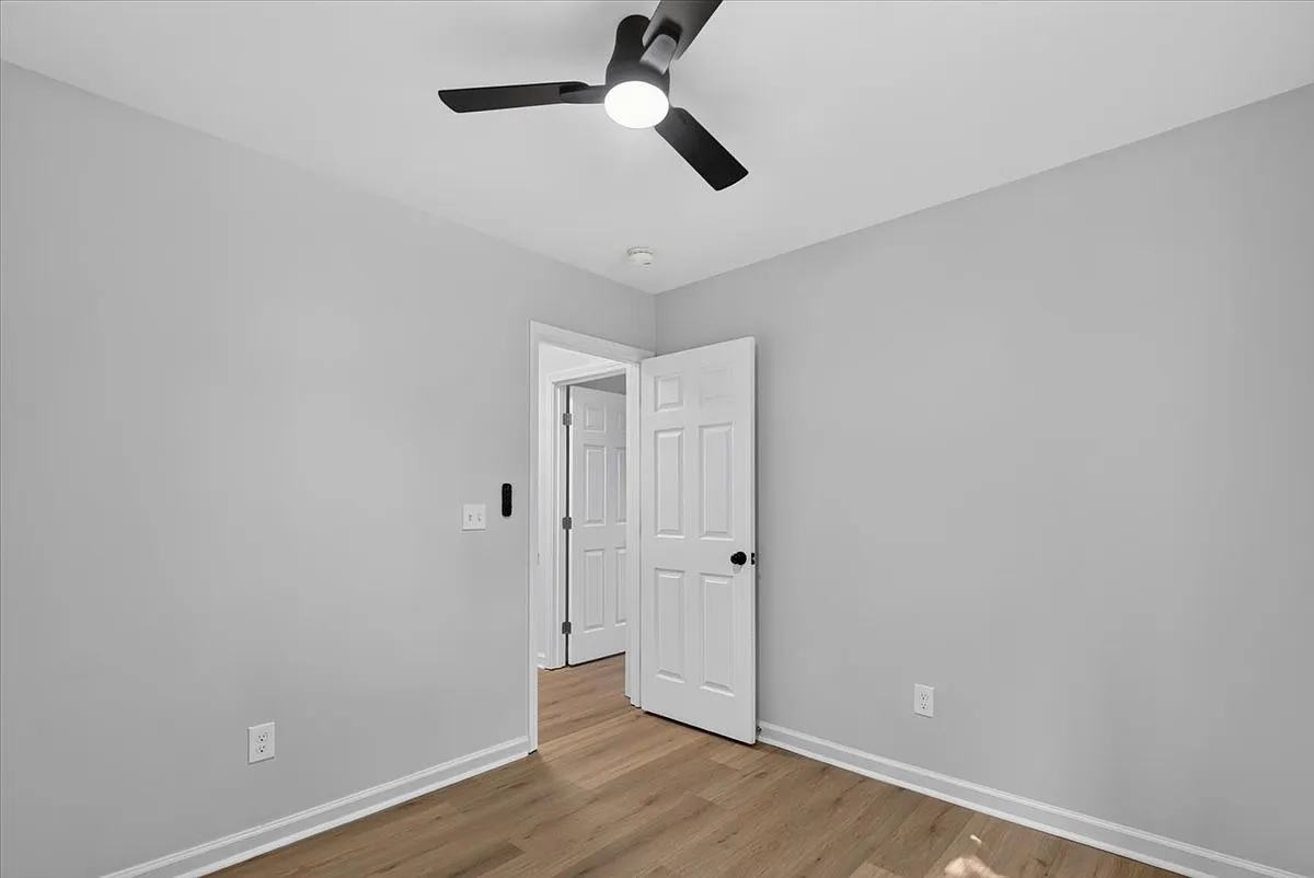3 bed, 1026 sqft, $1,750 — Photo 1