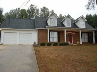 1024 Crossing Rock Dr, Lawrenceville, GA 30043