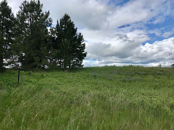 2nd image of 574 Sullivan Crossroad