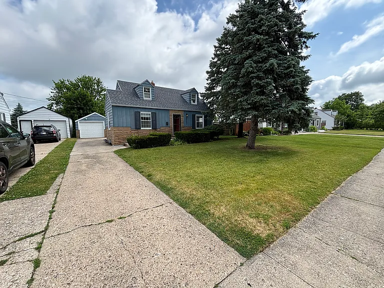 2507 Corby Blvd — Photo 2