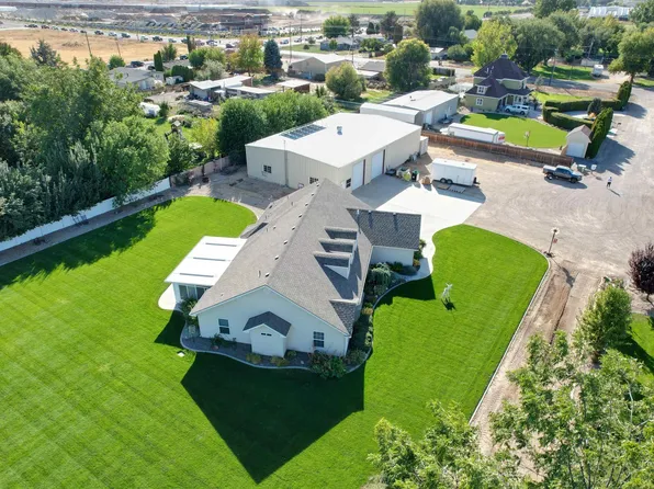 8959 Dutch Ln, Nampa, ID 83687
