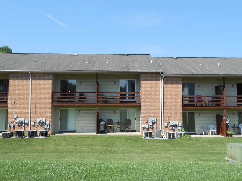 2nd image of 205 Miller Rd APT Y