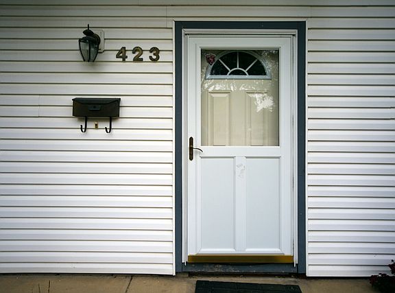 3rd image of 423 Indianwood Dr