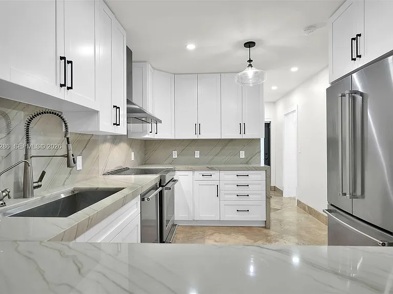 6820 SW 86th Ave — Photo 10