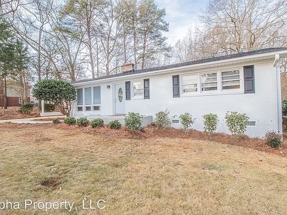 3rd image of 101 Linda Ln