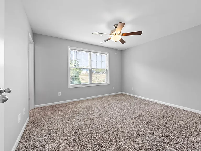 1103 Commerce St — Photo 25