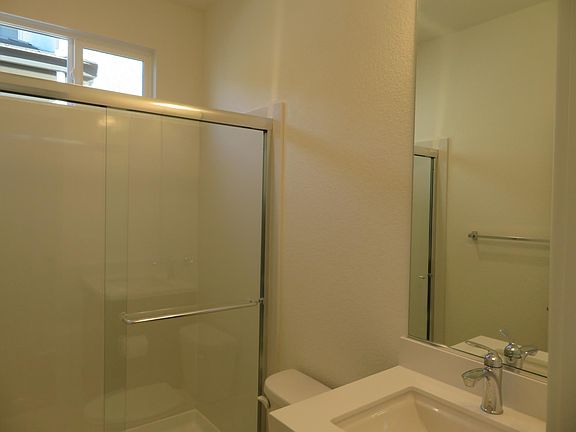 4th image of 3140 Tacoma Dr #B