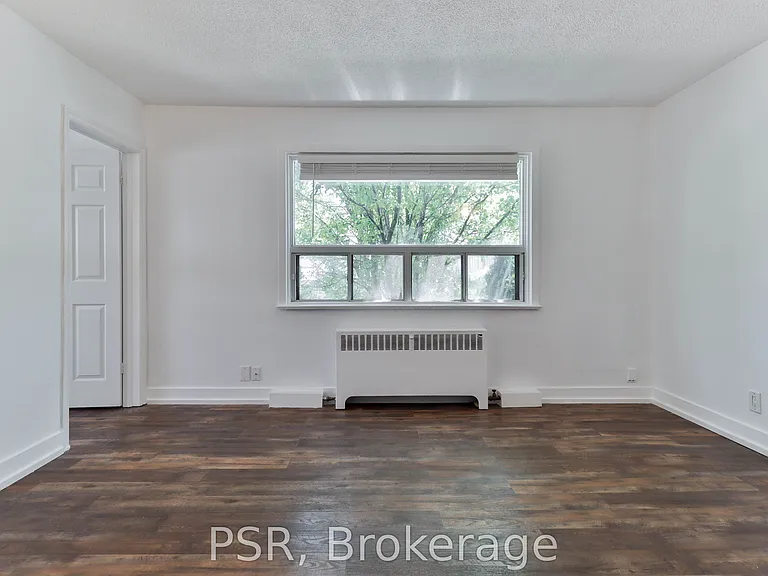 170 Holborne Ave #2 — Photo 4