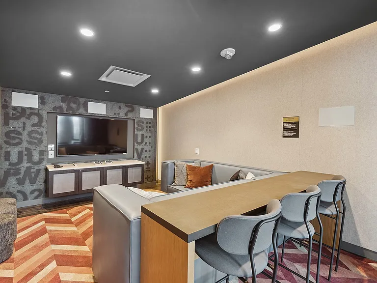 Arc_amenity_media box