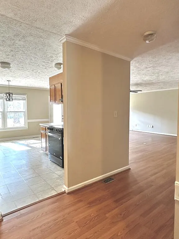 5613 Kingstree Dr — Photo 3