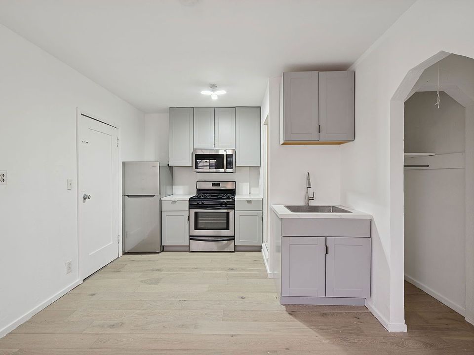 1st image of 5371 Louis Pl #8