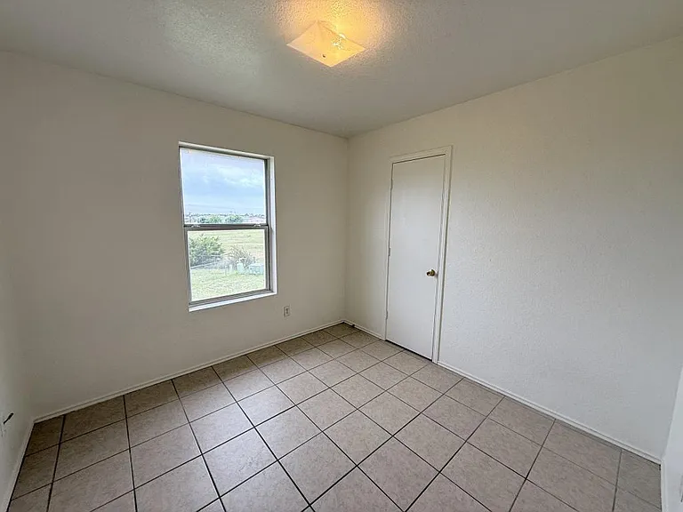 1210 Industrial Blvd #A — Photo 15