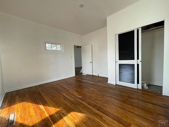 5th image of 1336 E 4th St