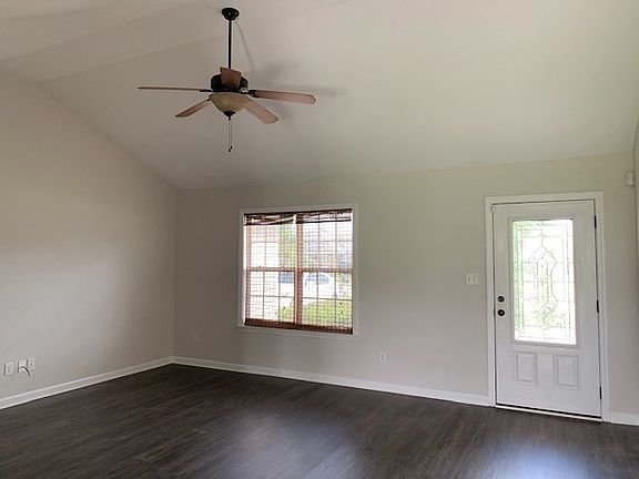 5th image of 5332 Vine Dr