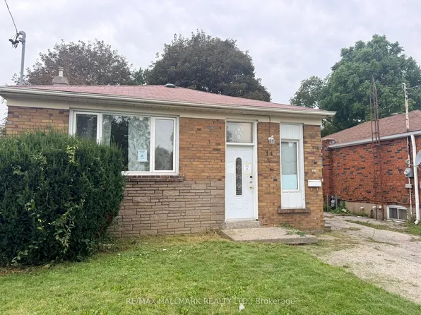 14 Lombardy Cres, Toronto, ON M1K 4N8