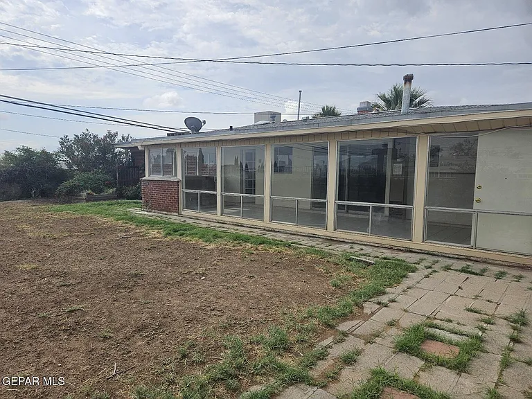 3411 Garnet Dr — Photo 23