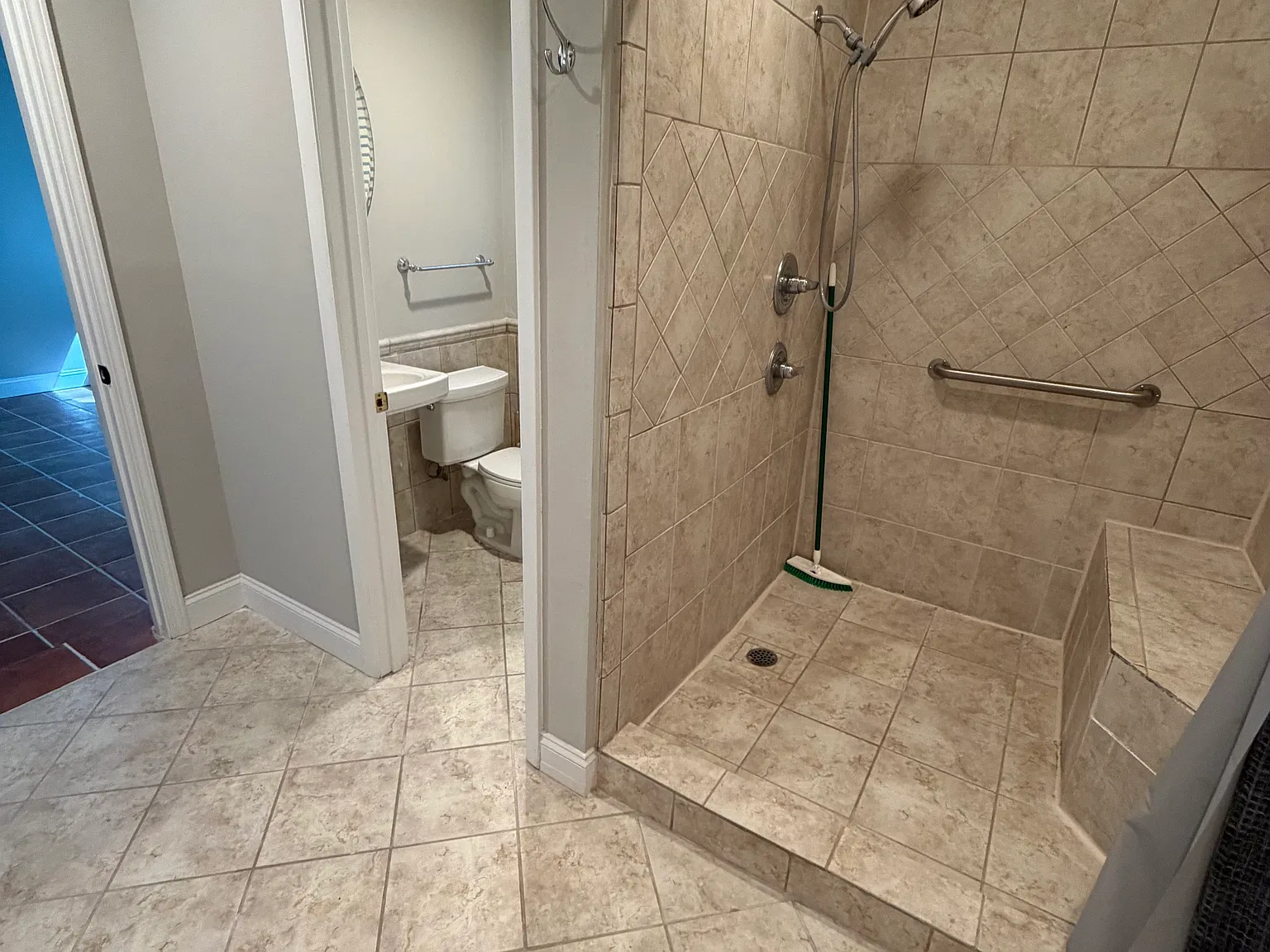 3 bed, 1750 sqft, $1,900 — Photo 3
