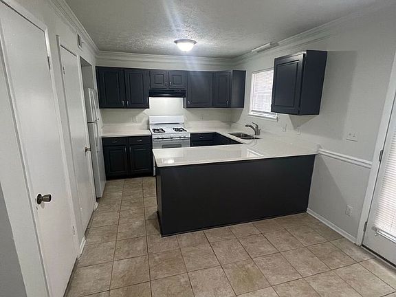 5th image of 3151-3157 Murell Rd