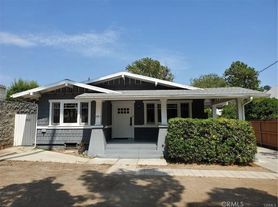 174 N Bonnie Ave, Pasadena, CA