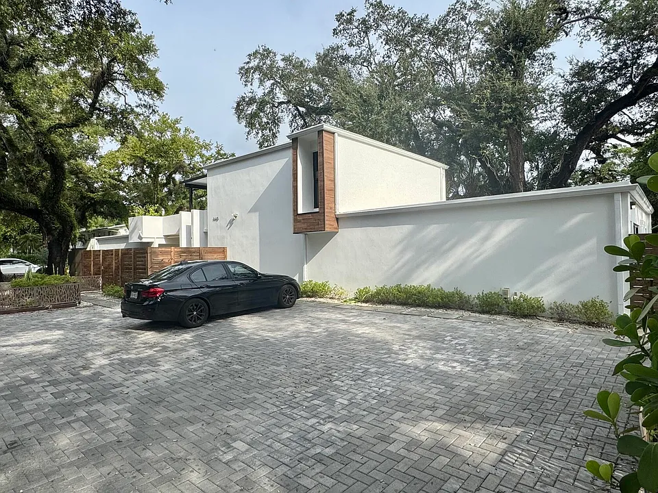 1415 SW 9th St