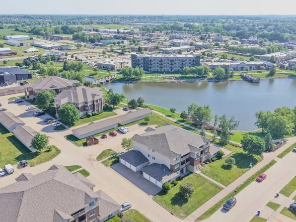 870 W Cherry St Unit 5, North Liberty, IA 52317