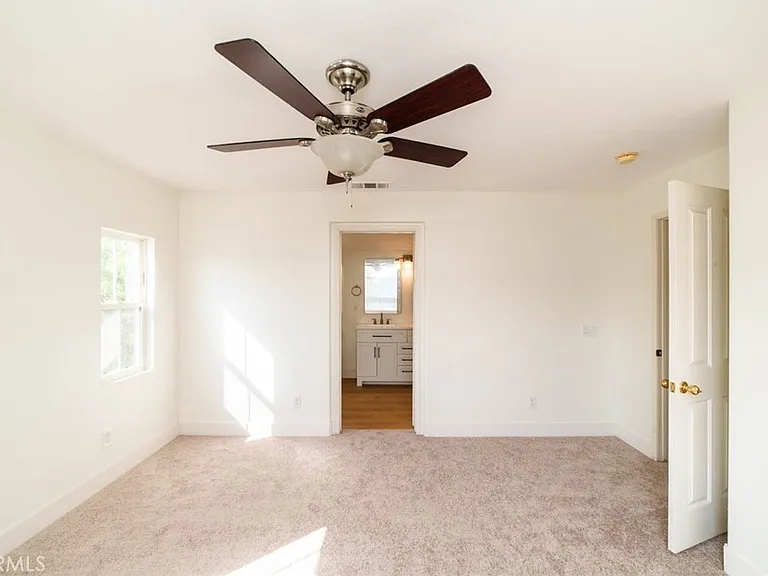 206 Garden Gate Ln — Photo 27