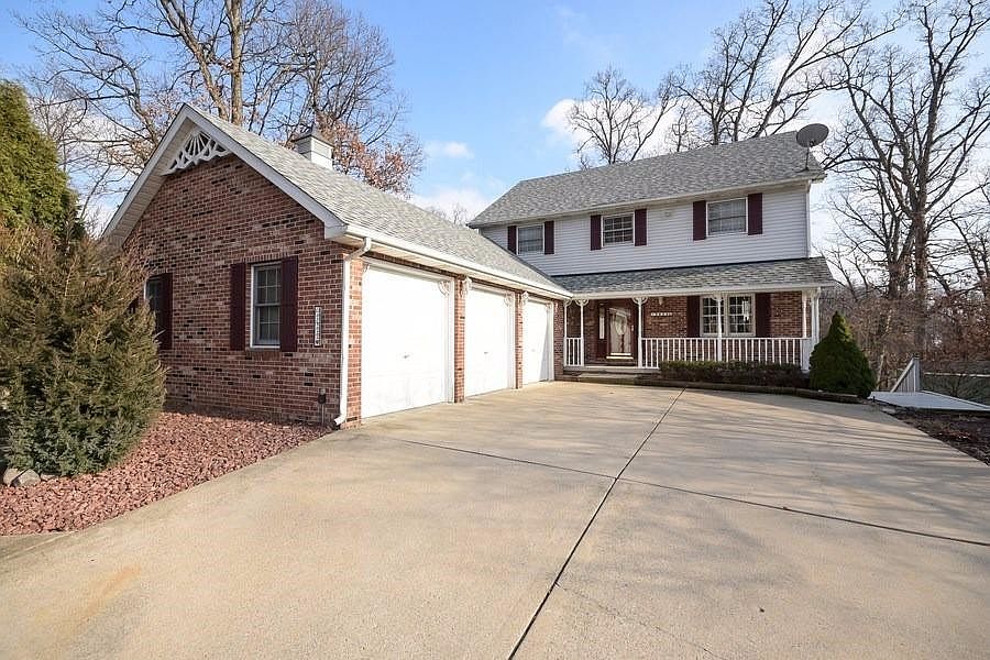 1st image of 2422 E Lake Shore Ct