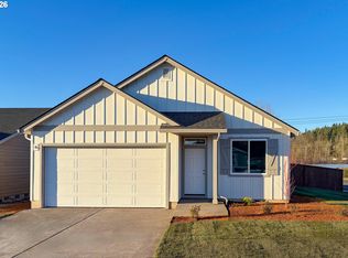 493 NE Hunter Dr, Estacada, OR