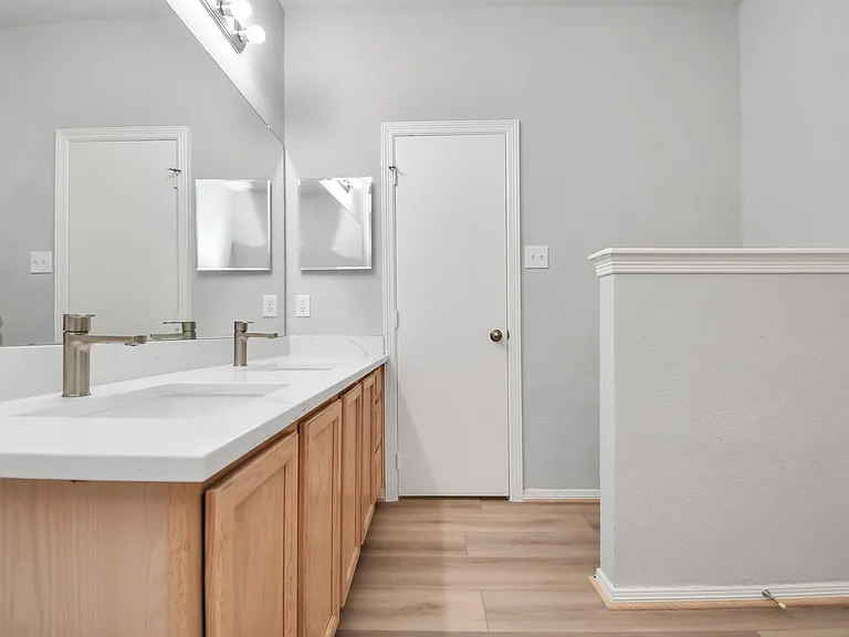 24118 Wild Horse Ln — Photo 35