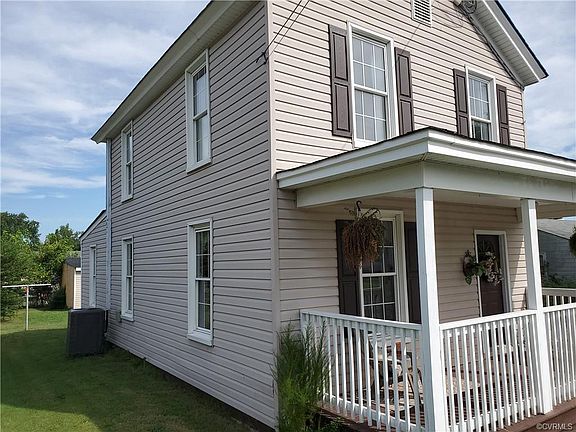 2nd image of 124 Kalmia Ave