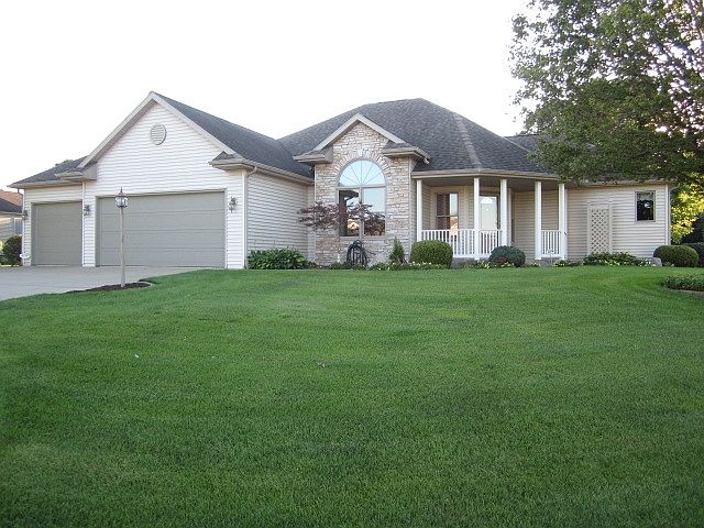 1st image of 57629 Hearthstone Ct