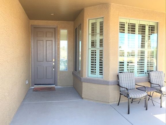 2nd image of 2912 N Summer Ln
