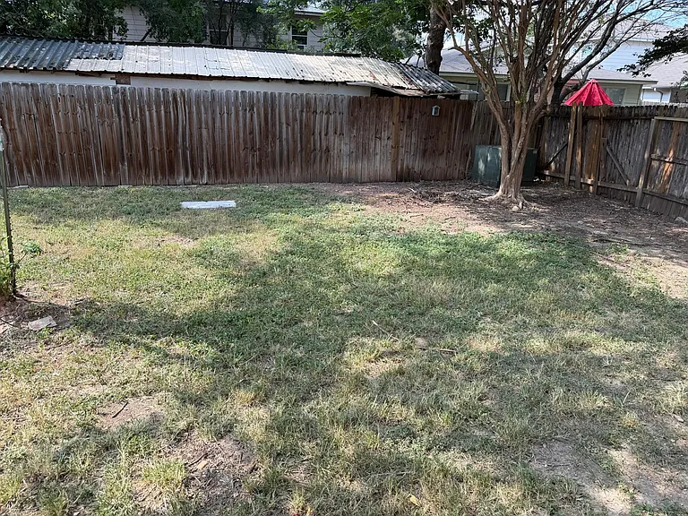 9015 Timber Laurel — Photo 2