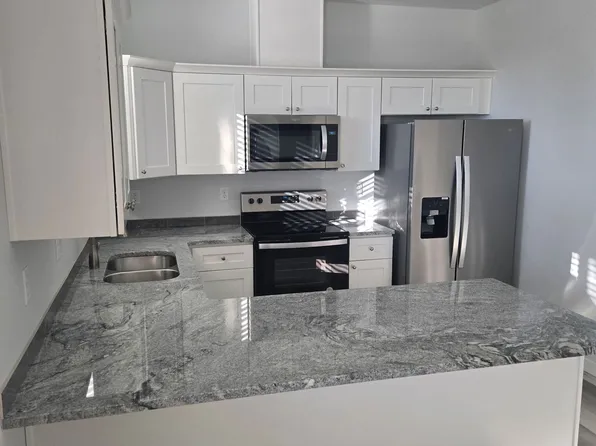 Galaxy Apartments in Umatilla