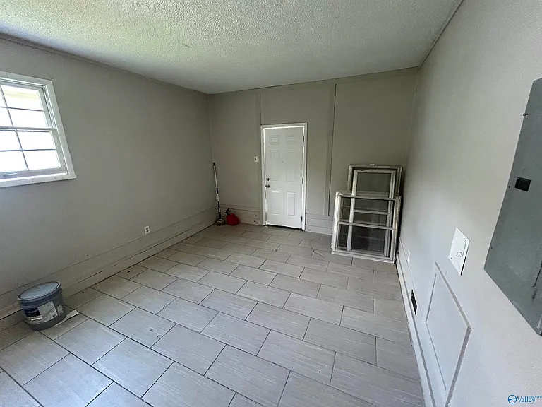 6203 Colfax Rd NW — Photo 21