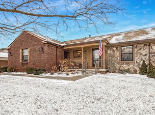 11767 Shenandoah Dr #158-2, South Lyon, MI