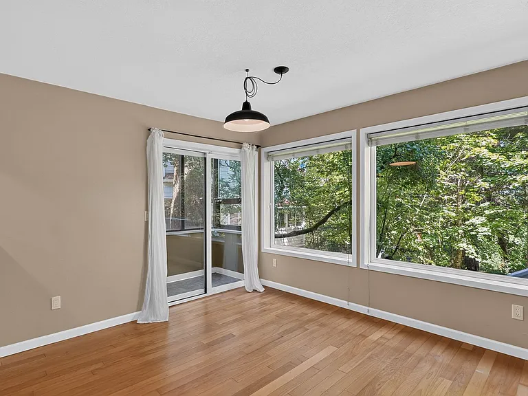 48 Eagle Crest Dr #5E — Photo 6