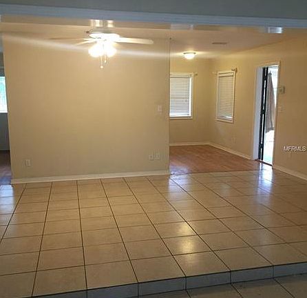 4th image of 529 W Palmeden Dr