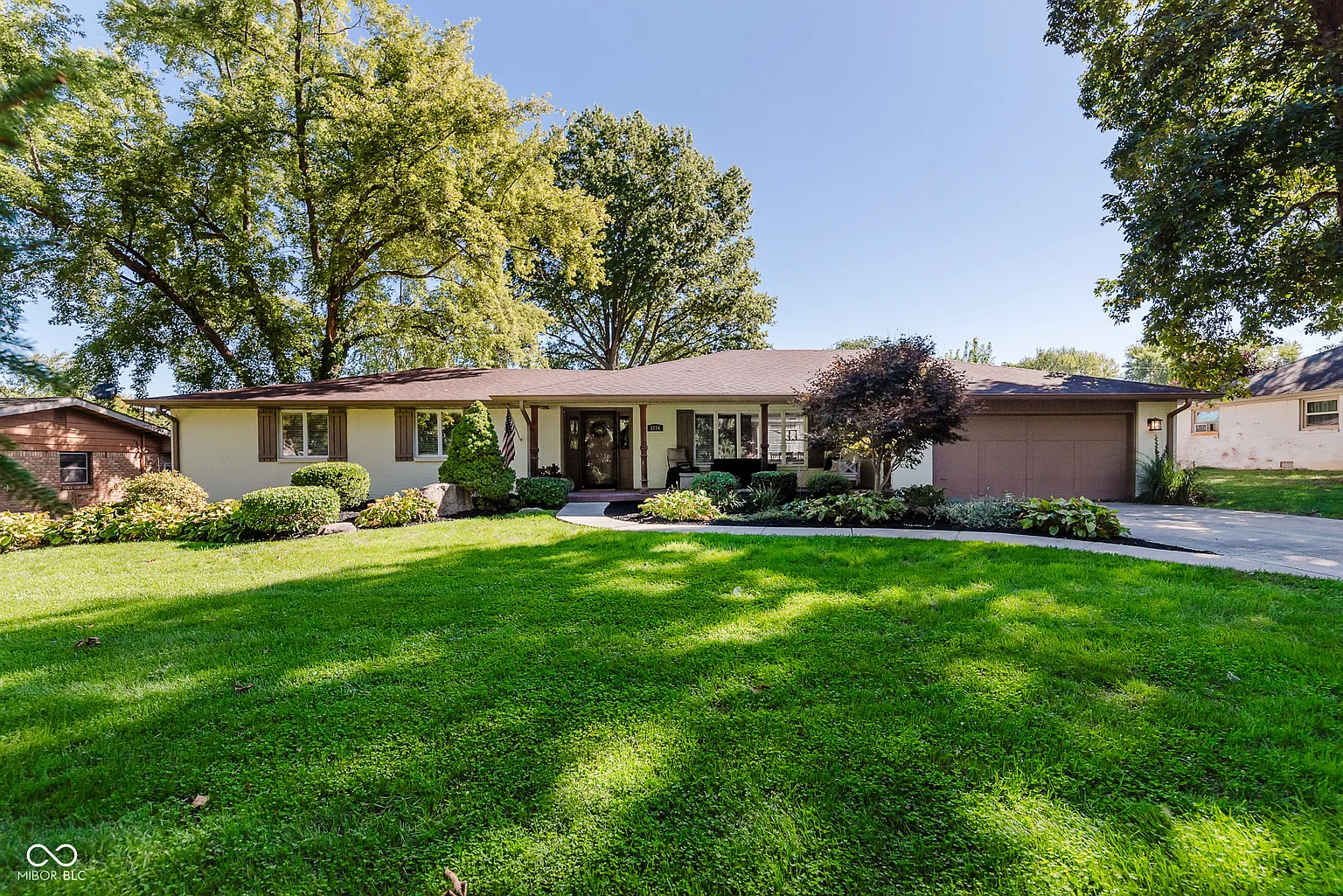 5776 Hobbs Dr photo 1