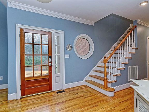 2nd image of 6780 Lynrose Ct