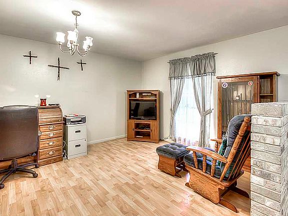 5th image of 521 W Georgia Ave