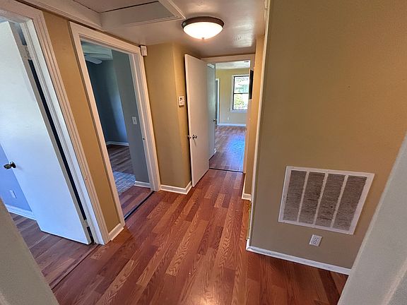 2nd image of 5565 Minosa Cir E